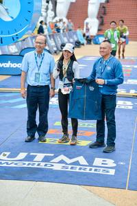 BIB: 104
                            <button type="button" onclick="openModal(22755623)" class="btn btn-primary btn-sm float-right btn-popup" data-toggle="modal" data-target=".modal-high-quality">
                        <i class="fas fa-shopping-cart"></i> Add to Cart
                    </button>
                                            <button type="button" onclick="isThisMe(22755623, true)" class="btn btn-success btn-sm float-right btn-popup btn-isme hidden" data-toggle="tooltip" data-placement="bottom" title="นี่คือรูปของคุณใช่ไหม คลิกที่นี่เพื่อเอาเข้าอัลบั้ม">
                        <i class="fas fa-plus"></i> Add to album
                    </button>
                    <button type="button" onclick="isThisMe(22755623, false)" class="btn btn-warning btn-sm float-right btn-popup btn-isnotme hidden">
                        <i class="fas fa-ban"></i> Remove from album
                    </button>